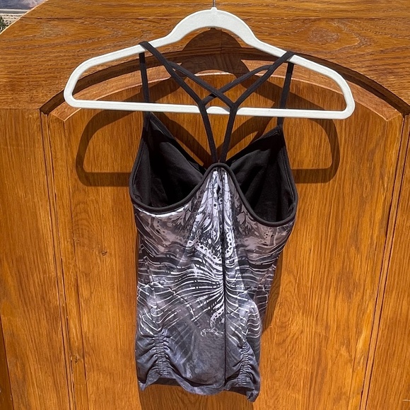 PrAna Top Women Boho Butterfly Print Racerback Athletic Built In Bra (Small) - Picture 3 of 8